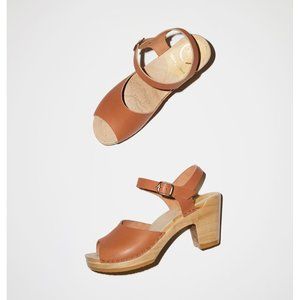 No. 6 Erika Clog Sandal Caramel 39 NWT